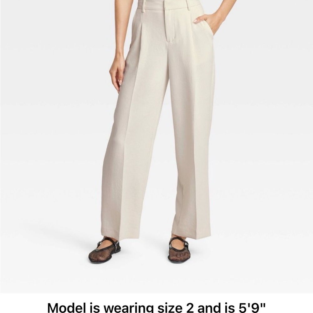 Women's off white straight leg Pants